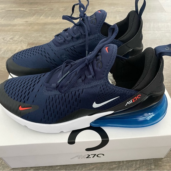 Men’s Nike Air sneakers -NEVER WORN! - Picture 3 of 9